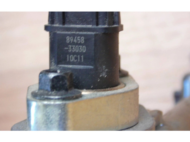 Vstřikovací lišta 8945833030   Toyota Corolla E210 E21     