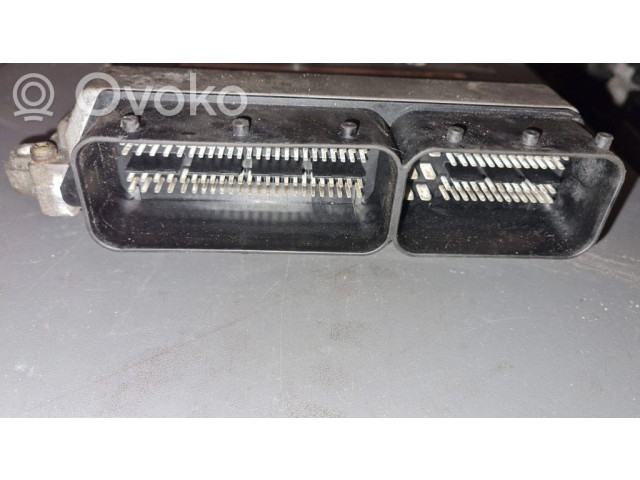 Řídící jednotka 30650677   Volvo S40 2005