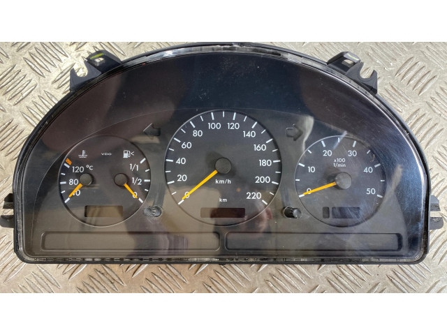Přístrojová deska  Mercedes-Benz ML W163 2003 A1635403011, 15380379  