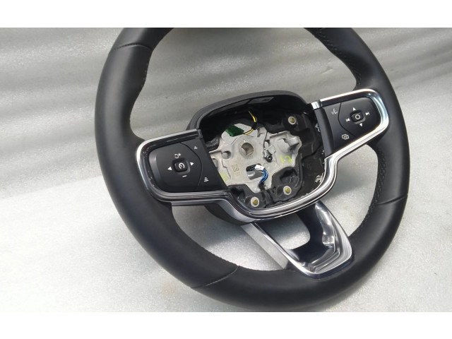 Руль Volvo XC40   -  года 31690983, 3Z34353343A      