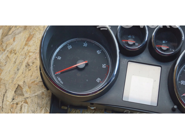 Přístrojová deska  Vauxhall Astra J 2010 13387202  