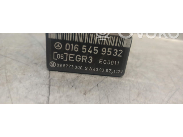   Pojistková skříňka 0165459532, 889773000   Mercedes-Benz E W124 1995