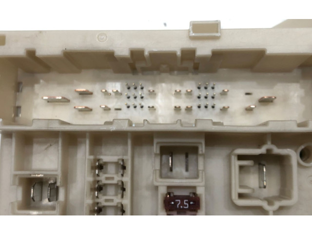   Pojistková skříňka 38230-TK8-A213   Honda Odyssey 2013
