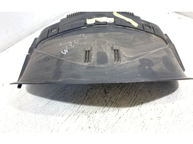 Přístrojová deska  Mercedes-Benz C W203 2004 A2035400711, 110008896011  