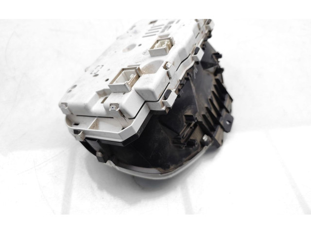 Přístrojová deska  Mitsubishi L200 2014 8100C094, A5013030145  