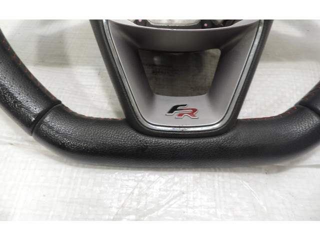 Volant Nissan Micra K14 2021   