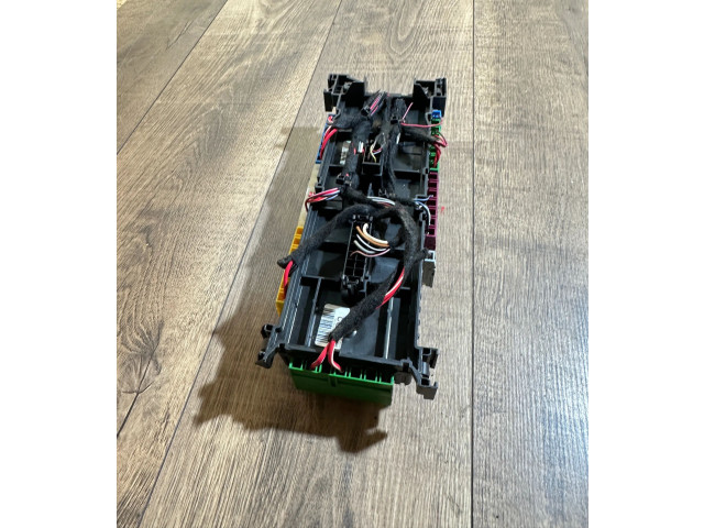 Блок предохранителей A1669063901, 3935635   Mercedes-Benz GL X166    