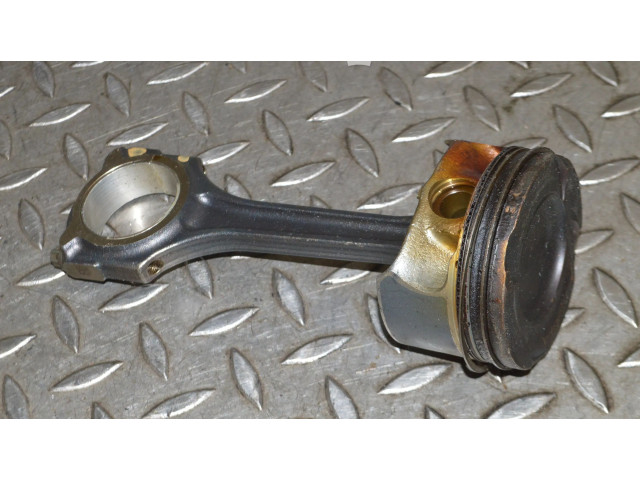  Поршень M 271.955   Mercedes-Benz CLK A208 C208  