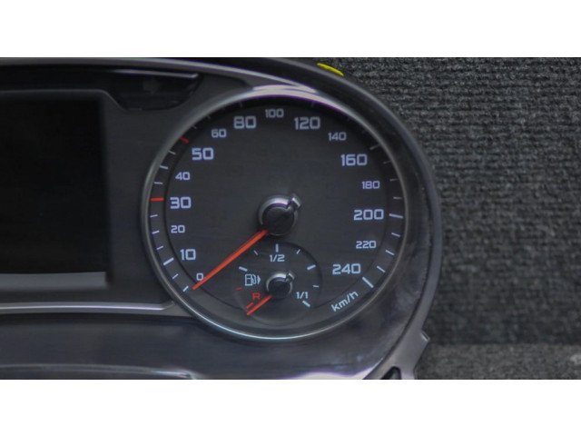 Přístrojová deska  Audi A1 2015 8X0920930P  