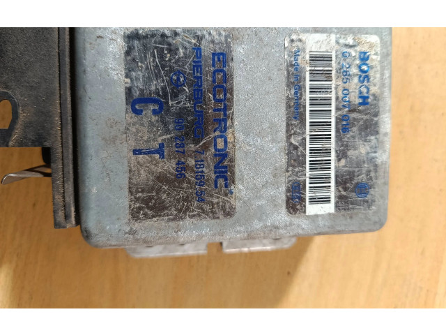Řídící jednotka 71815954, 0285007016   Opel Kadett E 1990
