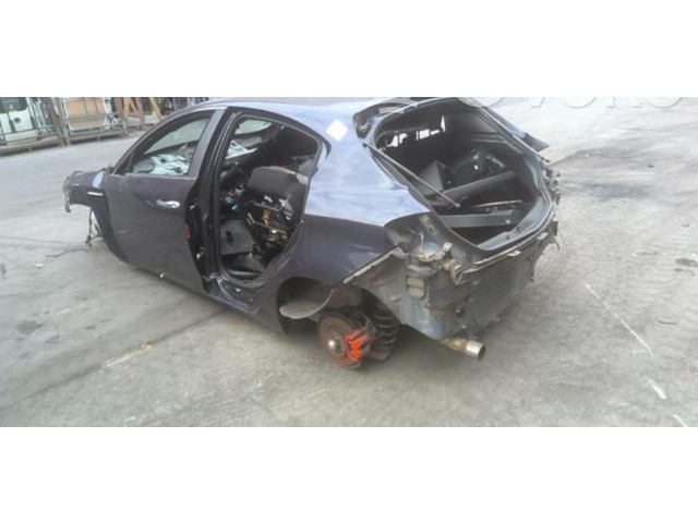 Zpětné zrcátko  Alfa Romeo Giulietta 2011  0000050529386  