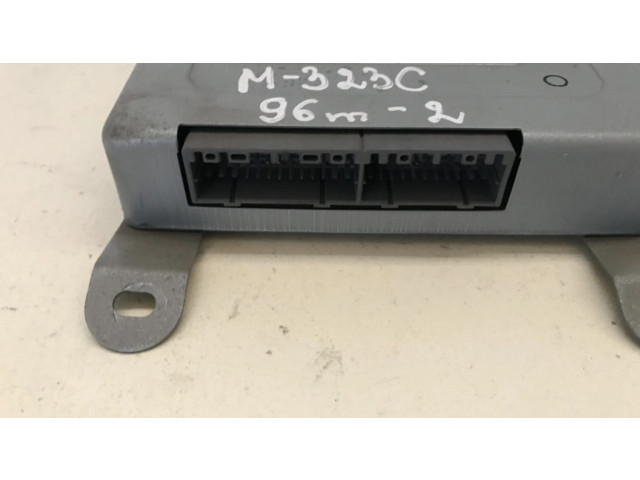 Řídící jednotka Z5B56J, Z5B518881B   Mazda 323 1996