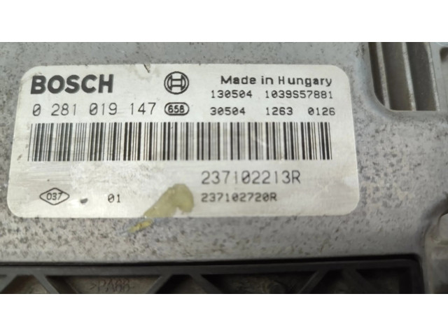 Řídící jednotka 237102213R   Dacia Dokker 2013