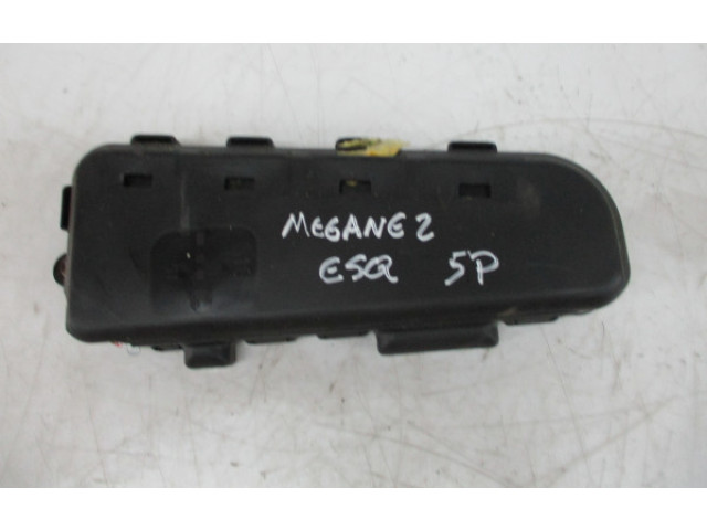 Подушка безопасности в сиденье 8200371806   Renault Megane II