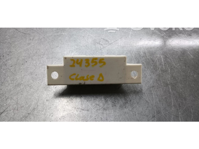 Řídící jednotka A1669003401   Mercedes-Benz A W176 2013