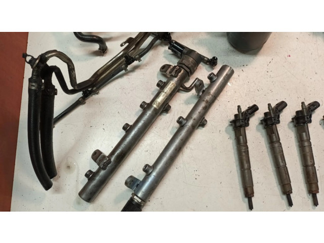 Vstřikovač A6420701187, 0445116026   Mercedes-Benz E W212  pro naftový motor 3.0 642850 