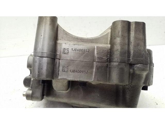 Масляный насос  A22DM 25187280  Opel Antara 2.2
