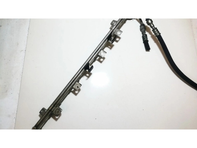 Vstřikovací lišta 0280160597, 1286468   BMW 5 E39  pro benzínový motor 2.5  