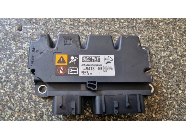 Блок подушек безопасности 13589413   Opel Zafira C