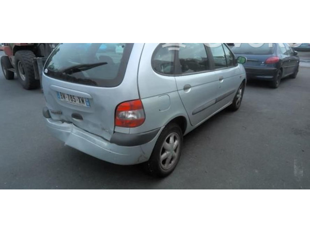 Дисплей    8200028364   Renault Scenic I