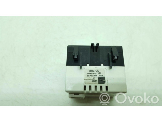 Дисплей    7700839142   Renault Megane I