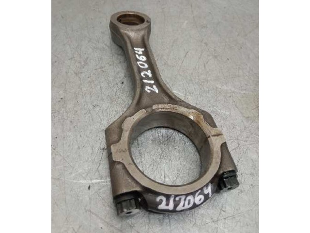 Ojnice  2AD, 8BA    Toyota Corolla Verso AR10  