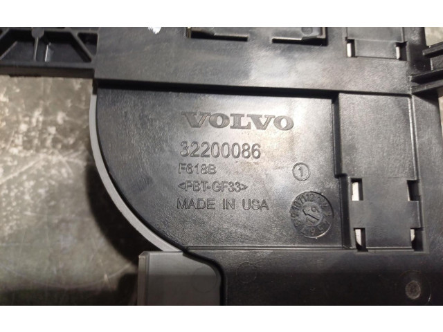   Pojistková skříňka 32200086   Volvo V60 2020
