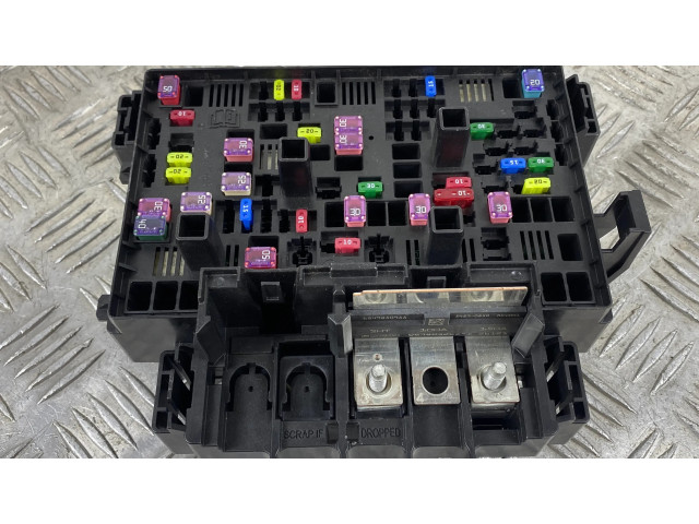   Pojistková skříňka 68366721AD   Jeep Grand Cherokee WL 2022