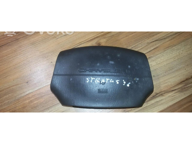 Подушка безопасности водителя P04649063   Chrysler Stratus