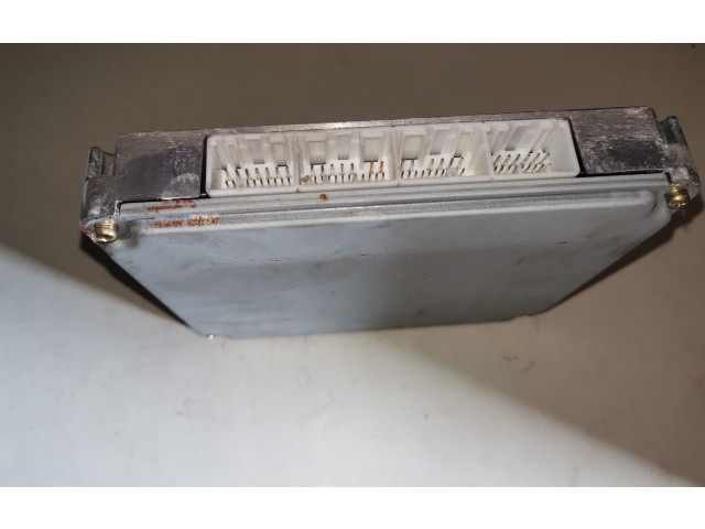Řídící jednotka 8966105690, 1758006323   Toyota Avensis T250 2004