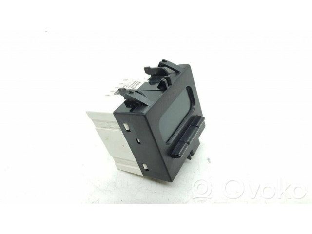 Дисплей    7700839142   Renault Megane I