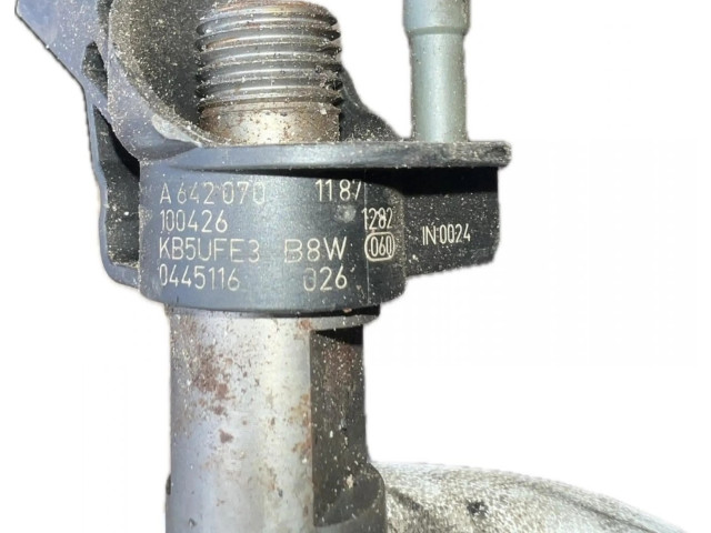 Форсунка 0445116026, A6420701187    Mercedes-Benz E W212 для дизельного двигателя OM 642.850 3