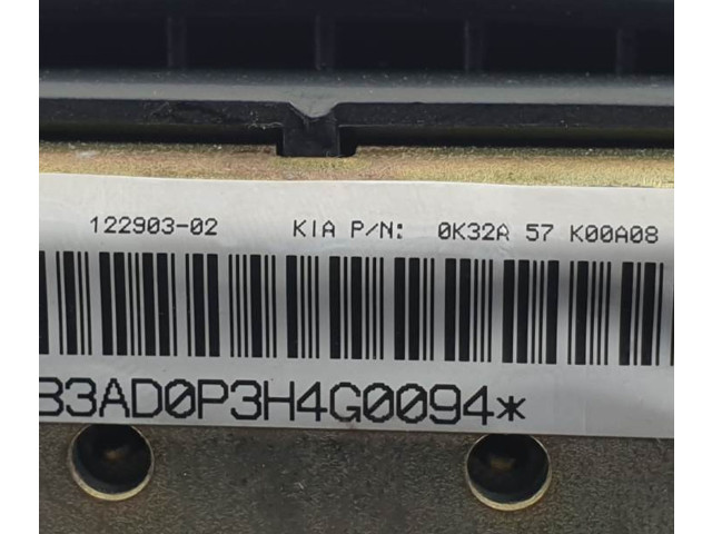 Подушка безопасности водителя 0K32A57K00A08   KIA Rio