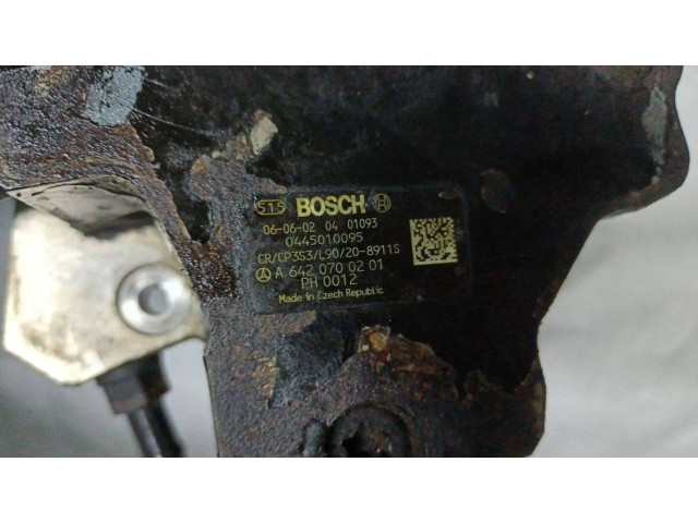 Vstřikovací čerpadlo A6420700201   Mercedes-Benz E W211  pro naftový motor 3.0  