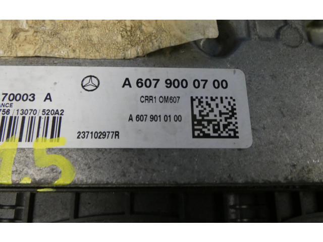 Řídící jednotka 237102977R, A6079010100   Mercedes-Benz A W176 2014
