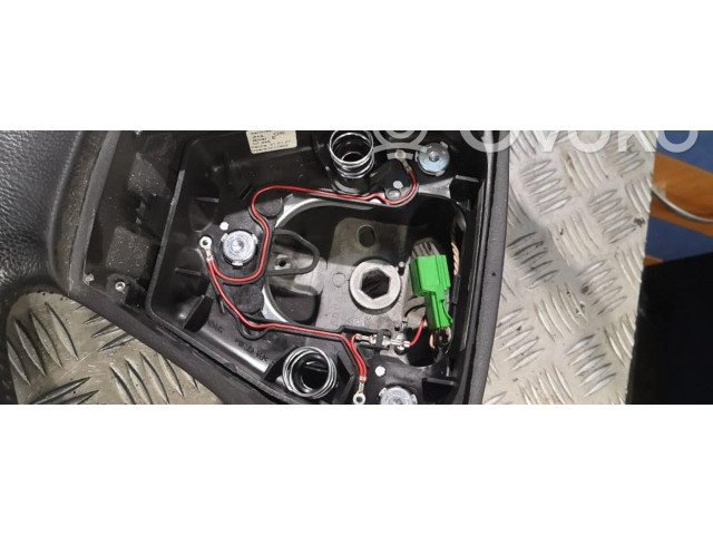 Volant Volvo V50 2006 30764359  