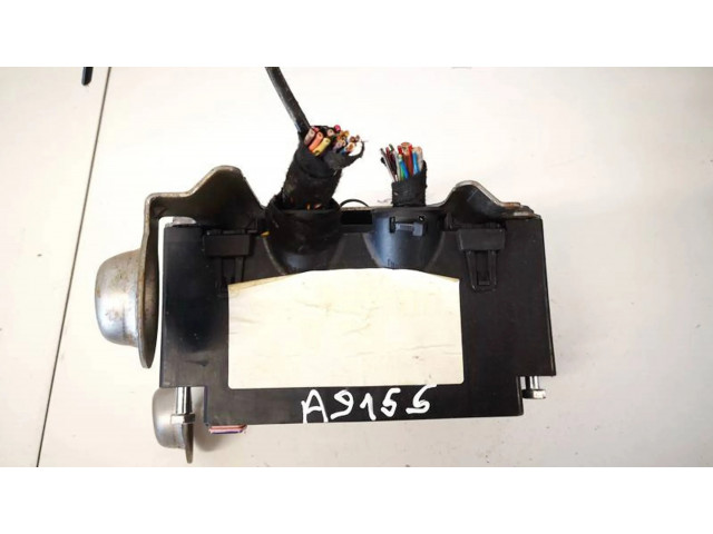 Блок предохранителей  8v5t14a005ake, 8v5t-14a005-ake   Ford Fiesta    