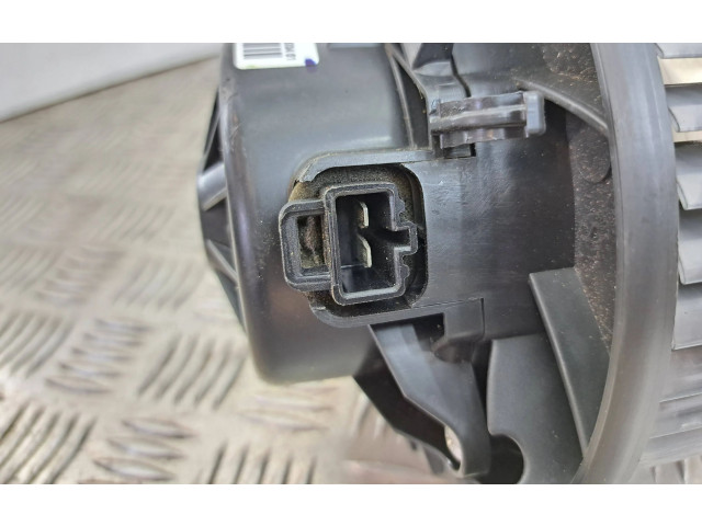 Вентилятор печки    52498464, 101220690   Opel Meriva B