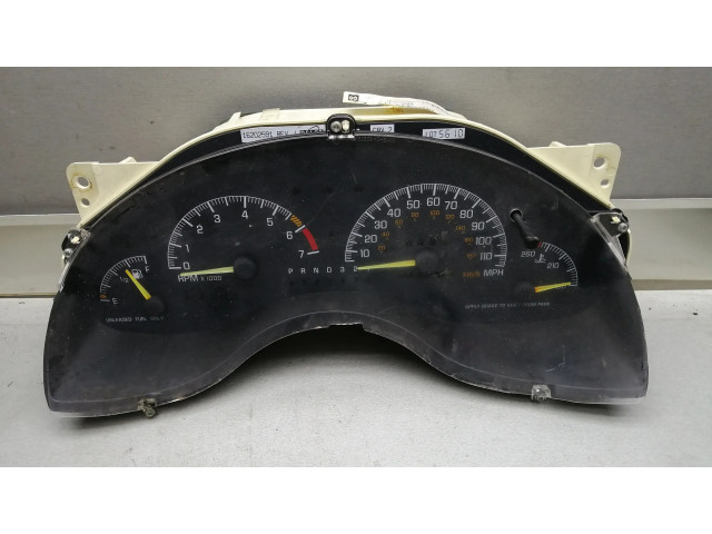 Přístrojová deska  Pontiac Grand Prix 1997 16204883, 16202591  