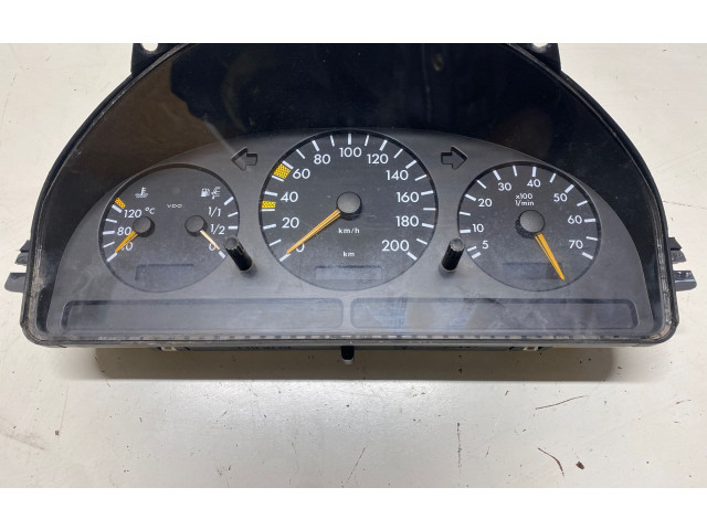 Přístrojová deska  Mercedes-Benz ML W163 1998 A1635400947, 15339450  