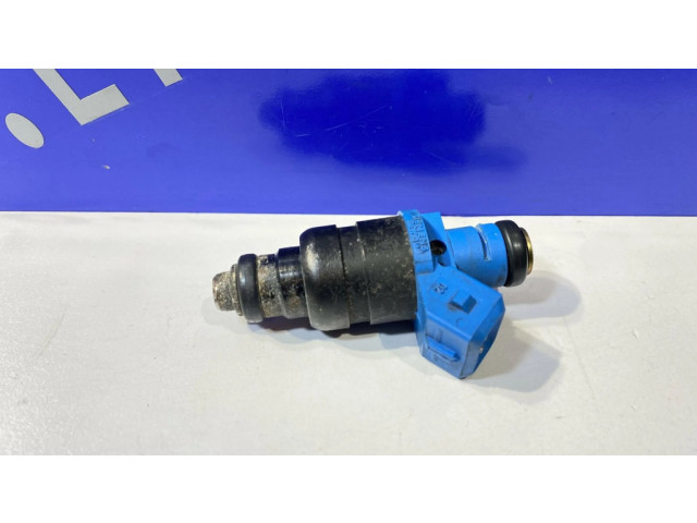 Vstřikovač 8627804   Volvo S40, V40  pro benzínový motor 1.8  
