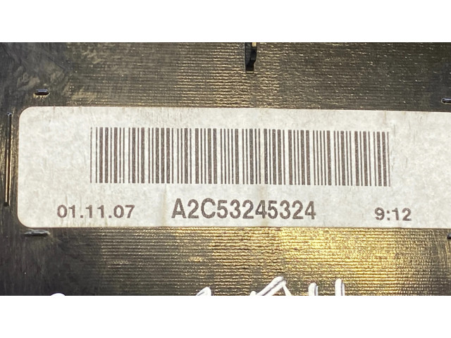 Řídící jednotka A2045401511, A2045404048   Mercedes-Benz C W204 2007