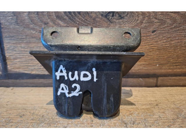 Zámek zadních dveří    Audi A2 2004