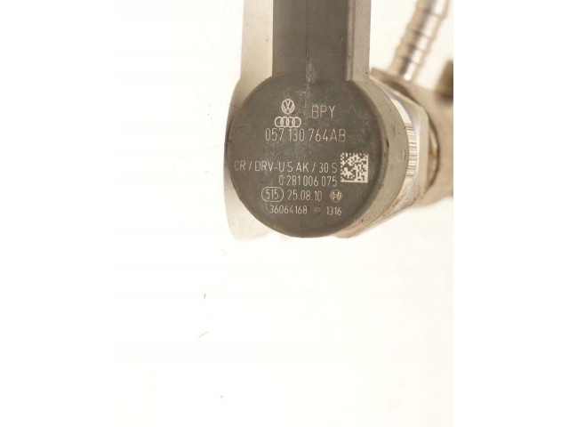 Топливная рампа 057130090T 057130764AB   Seat Ibiza IV (6J,6P)  