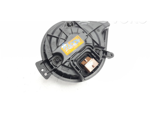 Вентилятор печки    8E1820021E   Seat Exeo (3R)