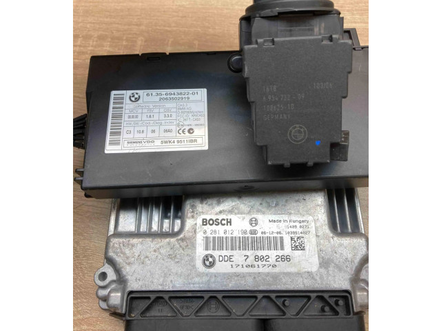 Řídící jednotka 7799856, 0281017077   BMW 5 E60 E61 2006