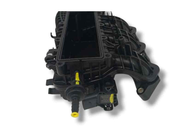 Всасывающий коллектор 04C129711G, 04C129709G    Audi A1  DKRF 
