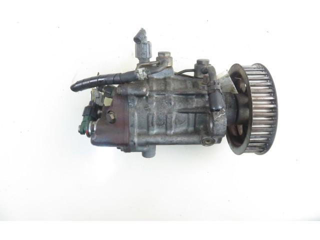 Топливный насос 09730000177, 2210027010   Toyota Avensis T220       