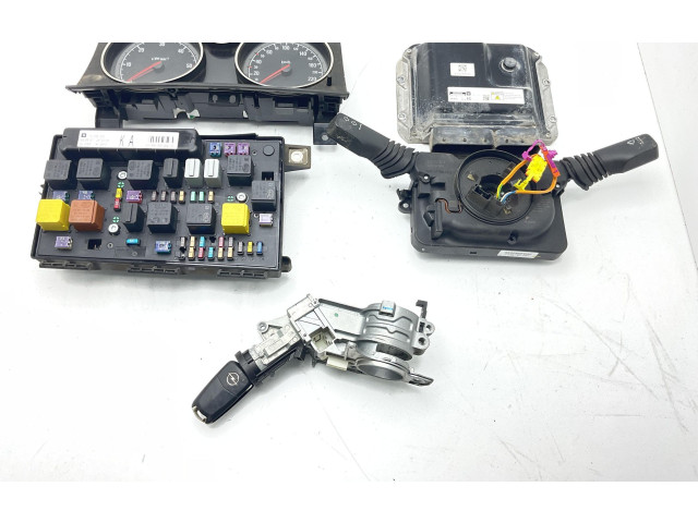 Řídící jednotka 8980028951, 898002-4851   Opel Astra H 2009