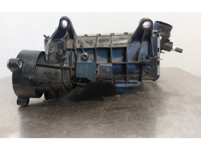 Интеркулер  32339085   Volvo XC60 